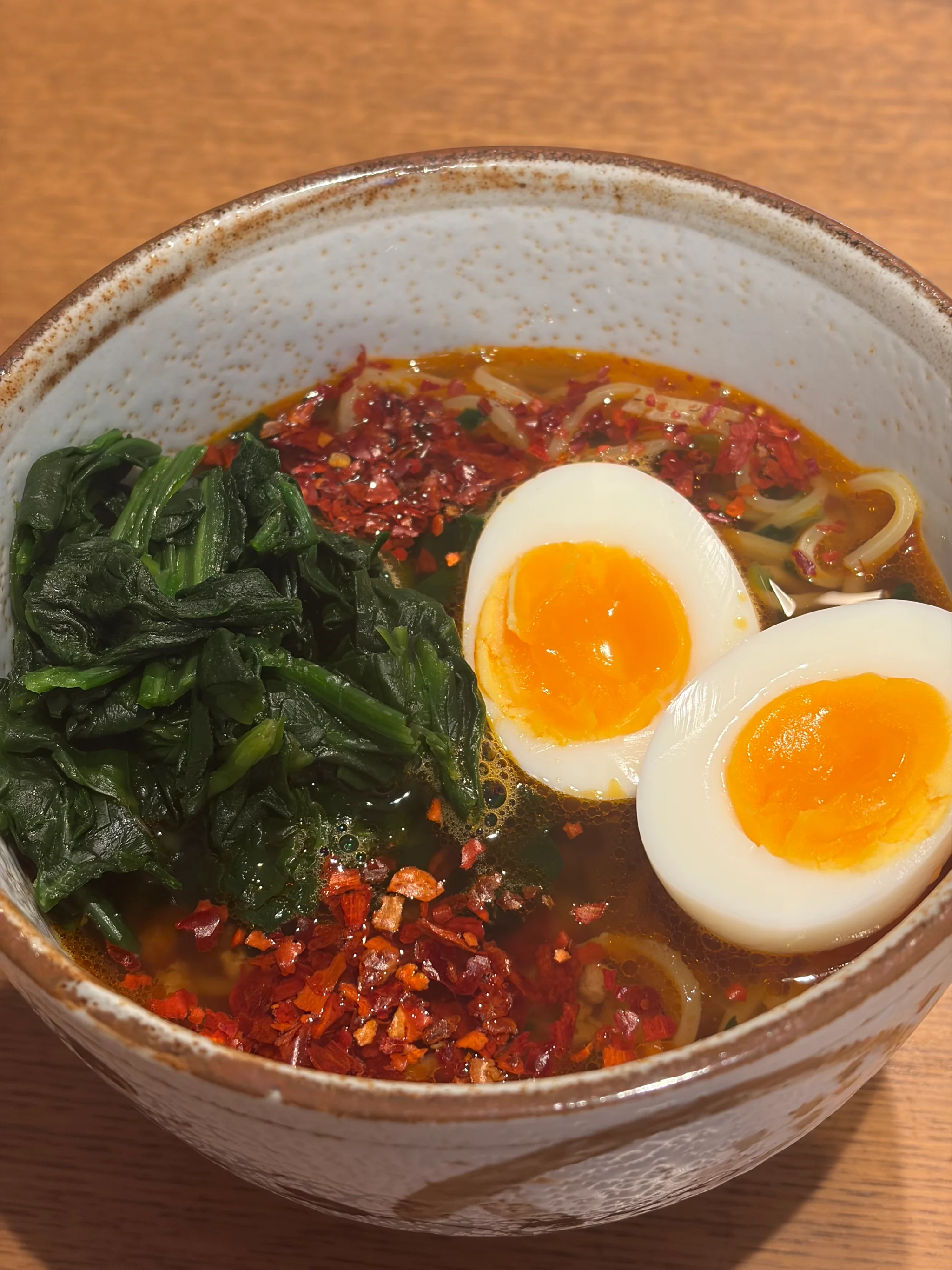 味仙監修の冷凍台湾ラーメンは見た目ほど辛くなかった