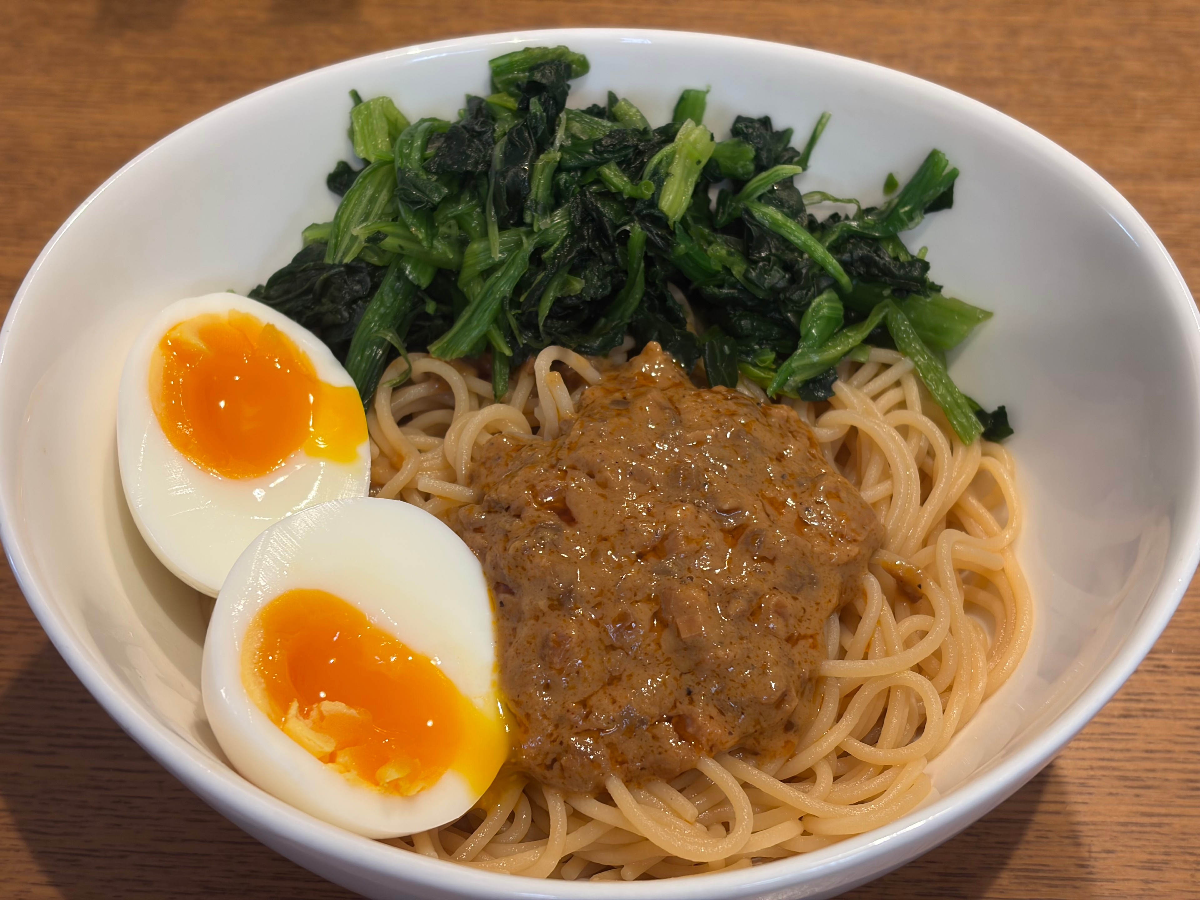 ゼンブヌードルの汁なしベジ担々麺が意外なほど本格的だった