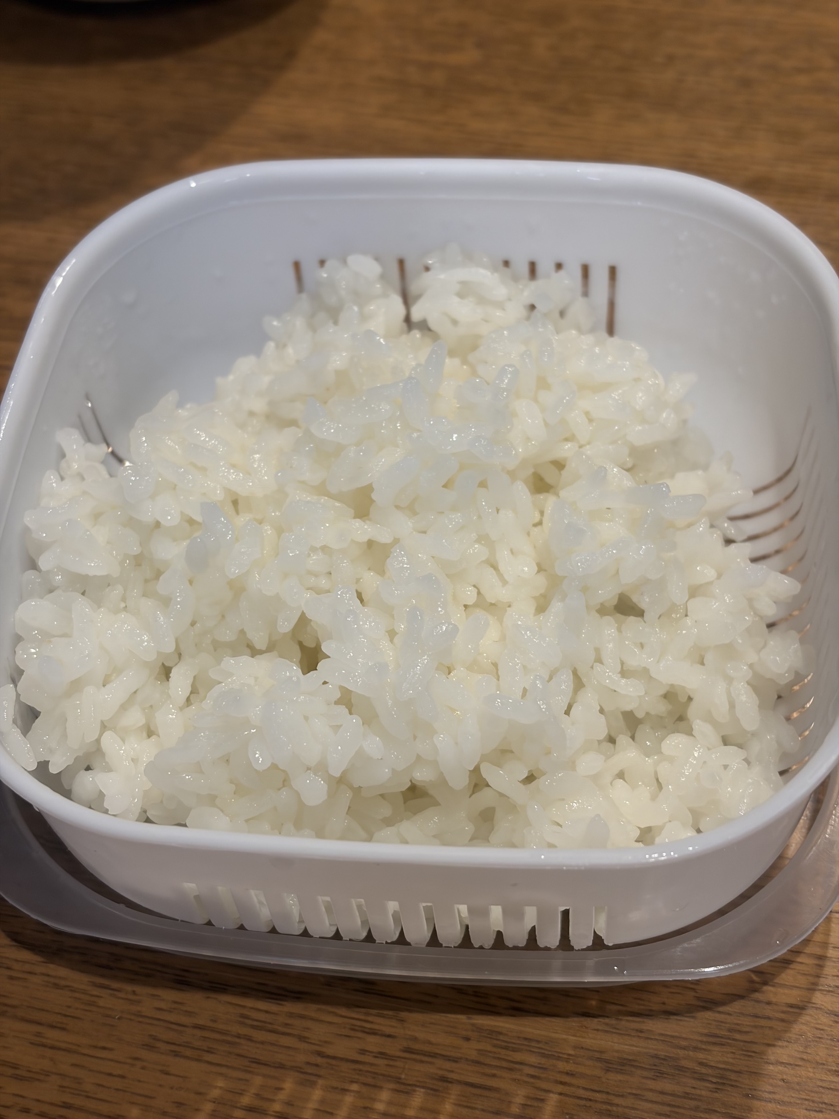 GELAFULの冷凍ごはん保存容器で、冷凍ごはんが炊き立てみたいになった